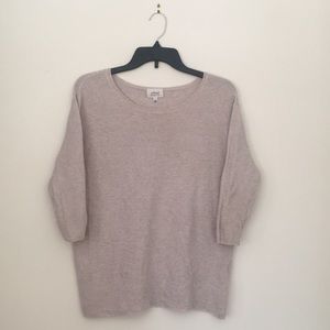 Short sleeve sweater